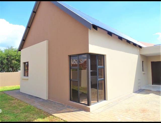 3 BEDROOM HOUSE FOR SALE IN LELOKO LIFESTYLE &AMP; ECO ESTATE